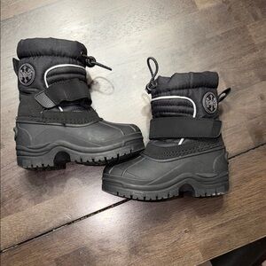 Totes Toddler size 6- Black Winter Snow Boots